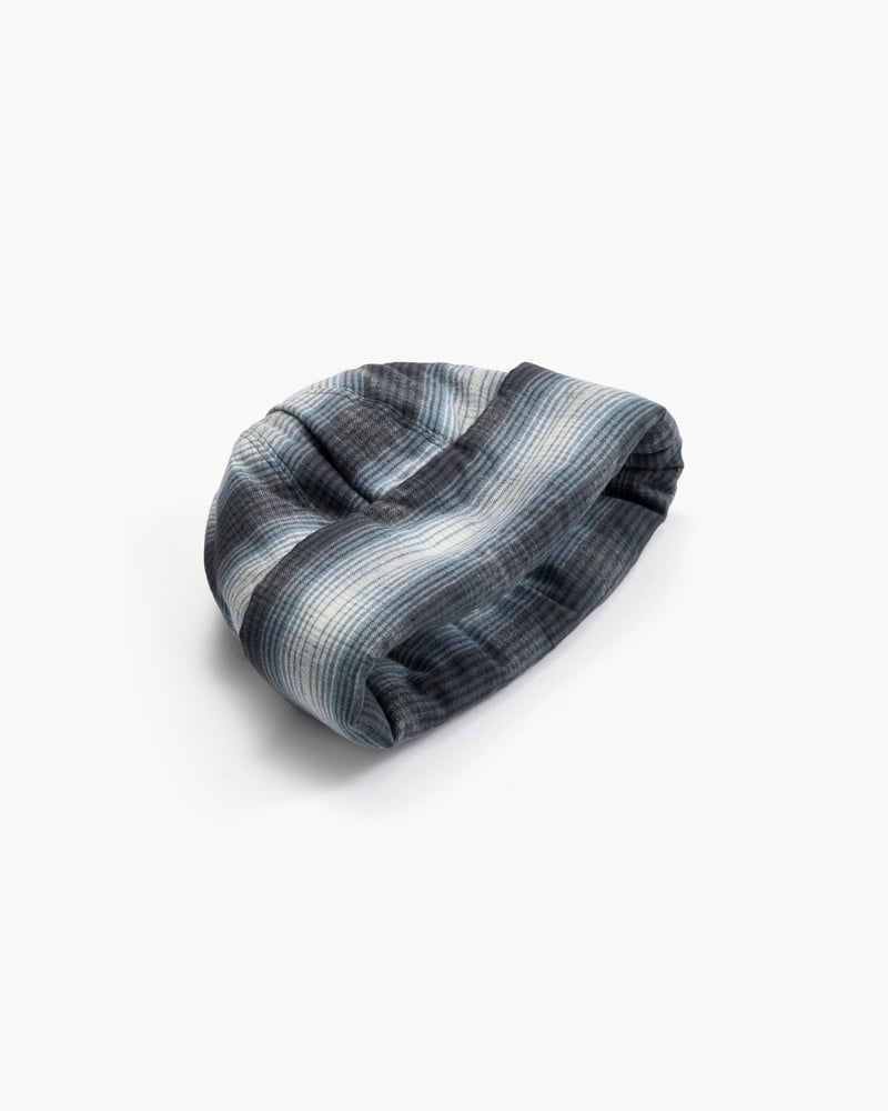 Image number 2 of Blurcheck Etienne Beanie
